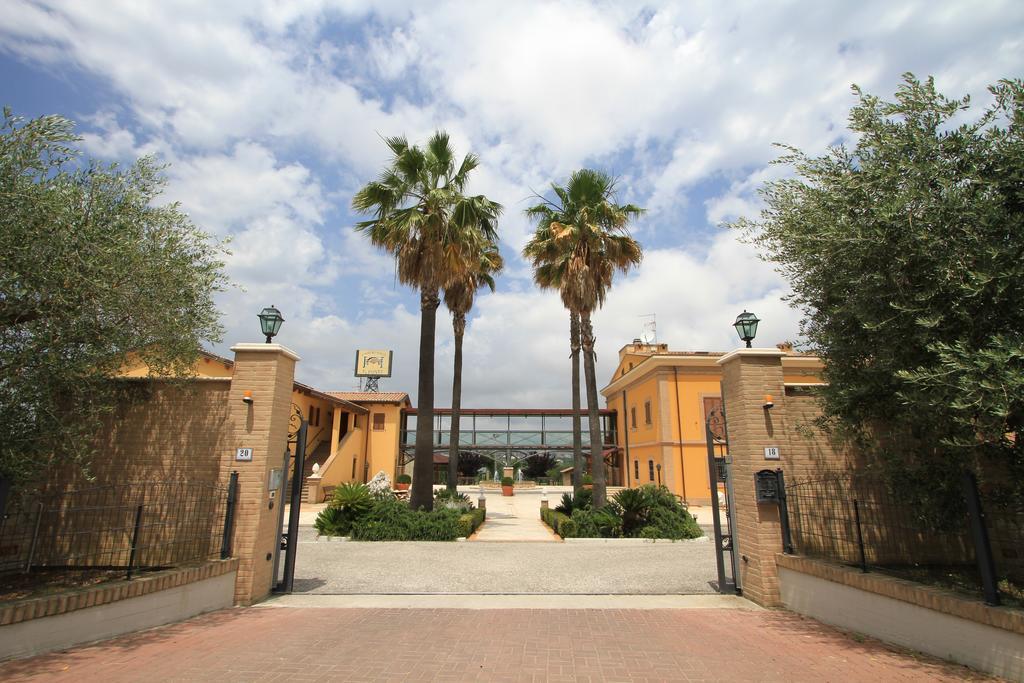 Country House Il Ponte Альба-Адриатика Экстерьер фото