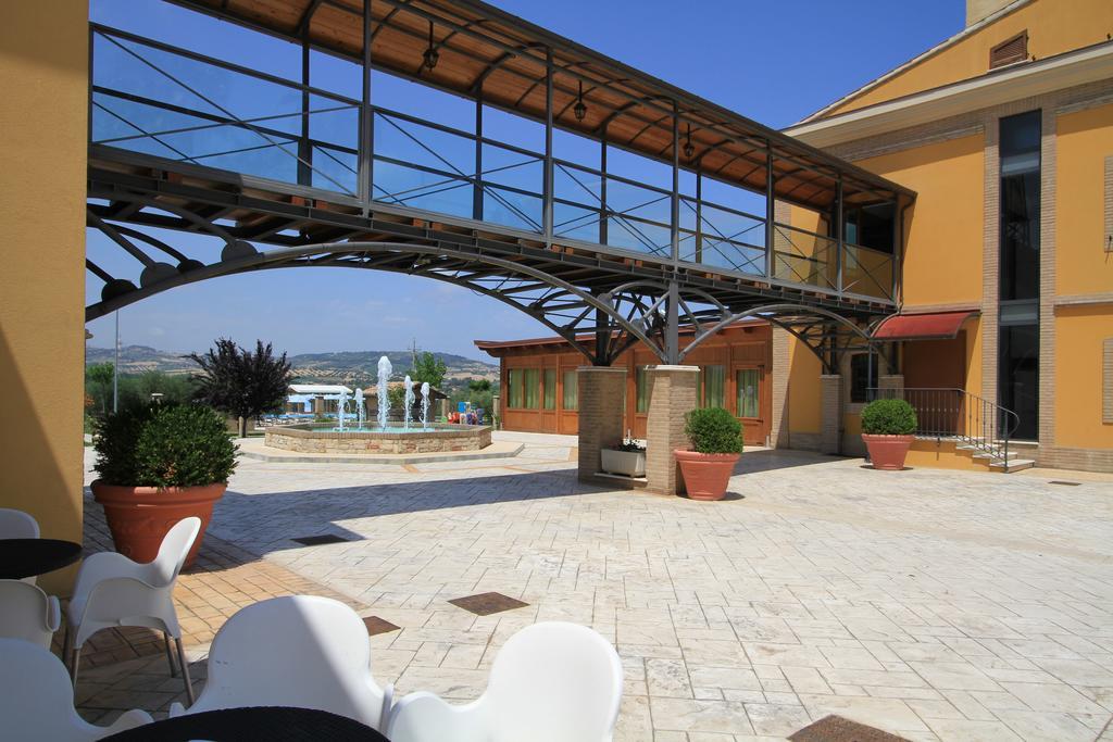 Country House Il Ponte Альба-Адриатика Экстерьер фото